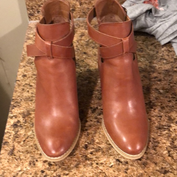 Reba leather Booties - Picture 3 of 8